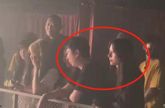 快手网红吃瓜视频是怎样拍摄到的 第2张 快手网红吃瓜视频是怎样拍摄到的 第2张